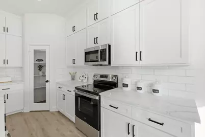 5428 Stephanie Drive, Haltom City, TX 76117 - Photo 13