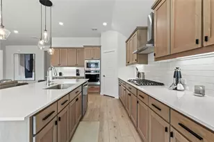 452 Leopold, Waxahachie, TX 75165 - Photo 5