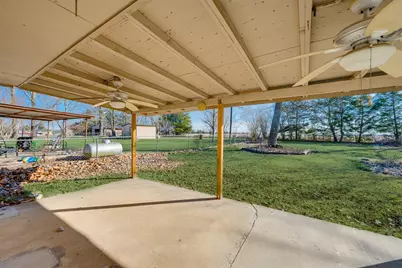 235 Elizabeth Lane, Blossom, TX 75416 - Photo 17