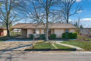 235 Elizabeth Ln, Blossom, TX 75416 - Photo 1