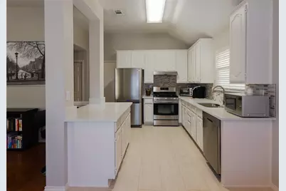 18532 Shadow Ridge Drive, Dallas, TX 75287 - Photo 5