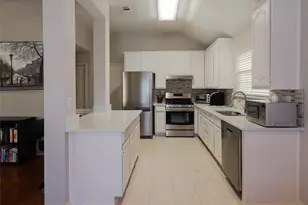 18532 Shadow Ridge Dr, Dallas, TX 75287 - Photo 5