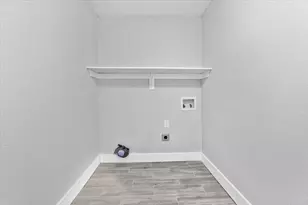 419 W 5th St, Bonham, TX 75418 - Photo 19