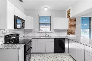 419 W 5th St, Bonham, TX 75418 - Photo 5