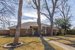 3410 Oxford Dr, Rowlett, TX 75088 - Photo 1