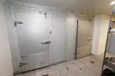 15375 Addison Road, Addison, TX 75001 - Photo 33