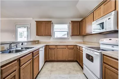 6930 Misty Meadow Lane, Arlington, TX 76002 - Photo 7