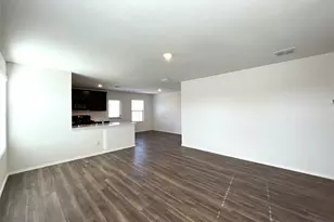 213 Anvil Dr, Fort Worth, TX 76052 - Photo 3