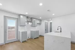 373 S Nachita Dr, Dallas, TX 75217 - Photo 7