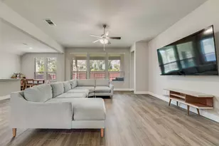 10611 Hidden Holw Dr, Grand Prairie, TX 76065 - Photo 5