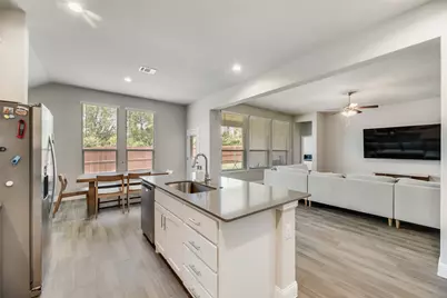 10611 Hidden Hollow Drive, Grand Prairie, TX 76065 - Photo 9