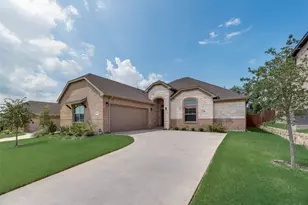 10611 Hidden Holw Dr, Grand Prairie, TX 76065 - Photo 1