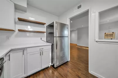 5043 Les Chateaux Drive #214, Dallas, TX 75235 - Photo 7