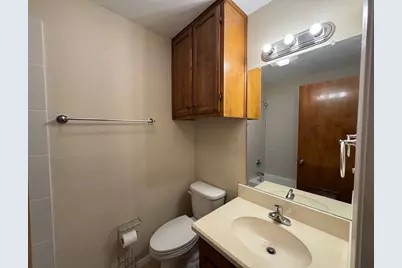 1002 Harbor Lakes Drive, Granbury, TX 76048 - Photo 15