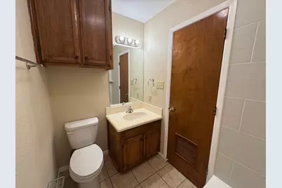 1002 Harbor Lakes Drive, Granbury, TX 76048 - Photo 21