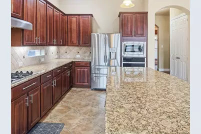 2919 Bandera, Grand Prairie, TX 75054 - Photo 9