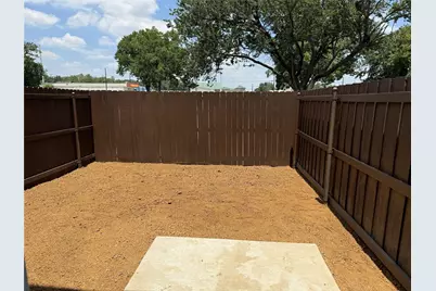 207 W Cloud Street #C, Gainesville, TX 76240 - Photo 9