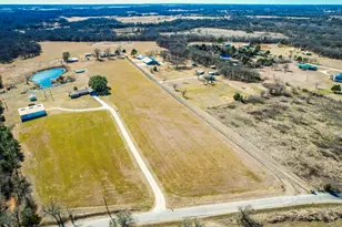 9834 County Rd 305, Grandview, TX 76050 - Photo 39