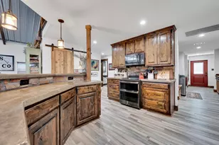 9834 County Rd 305, Grandview, TX 76050 - Photo 7