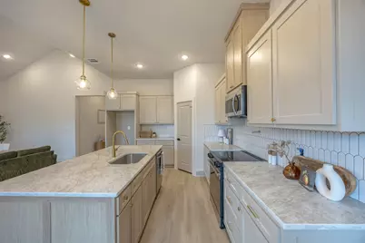 3325 Avenue G, Fort Worth, TX 76105 - Photo 9