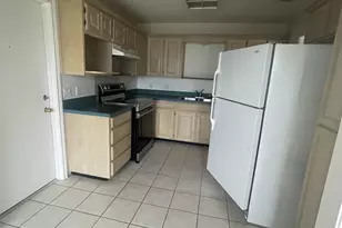 715 W Chestnut St, Denison, TX 75020 - Photo 5