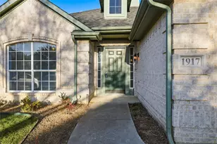 1917 Briarwyck Ct, Denton, TX 76205 - Photo 3