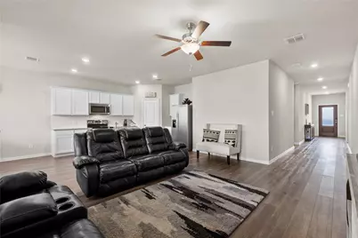 4949 Parrington Drive, Princeton, TX 75407 - Photo 5