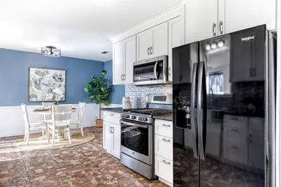 521 Val Oaks Court, Hurst, TX 76053 - Photo 9