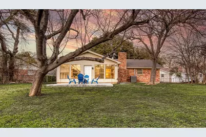 521 Val Oaks Court, Hurst, TX 76053 - Photo 27