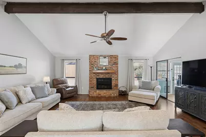 10120 Regent Row Street, Benbrook, TX 76126 - Photo 5