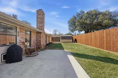 10120 Regent Row Street, Benbrook, TX 76126 - Photo 23