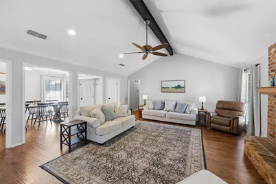 10120 Regent Row Street, Benbrook, TX 76126 - Photo 7