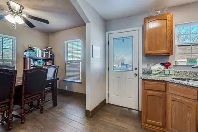 4049 Pampas Street, Dallas, TX 75211 - Photo 5