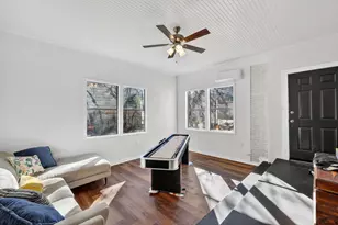 412 SW 4th Ave, Mineral Wells, TX 76067 - Photo 17