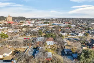 412 SW 4th Ave, Mineral Wells, TX 76067 - Photo 39