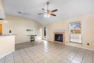 5808 Caprock Dr, Arlington, TX 76018 - Photo 9