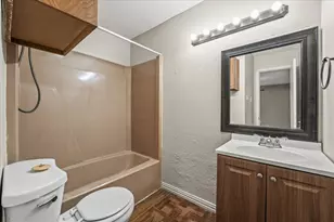 805 Mulkey Ln, Denton, TX 76209 - Photo 11