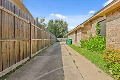 1514 Pickwick Lane, Denton, TX 76209 - Photo 33