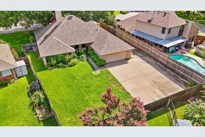 1514 Pickwick Lane, Denton, TX 76209 - Photo 35