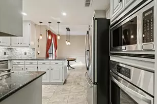 1514 Pickwick Ln, Denton, TX 76209 - Photo 13