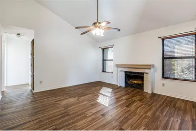 661 Prairie Dell Street, Lewisville, TX 75067 - Photo 3