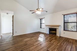 661 Prairie Dell St, Lewisville, TX 75067 - Photo 3