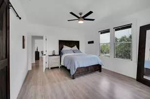 805 E Wise St, Bowie, TX 76230 - Photo 21