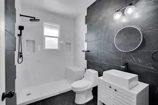 805 E Wise St, Bowie, TX 76230 - Photo 17