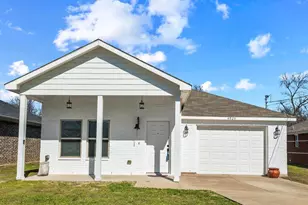 4925 Fitzhugh Ave, Fort Worth, TX 76105 - Photo 1