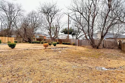 1816 Ellington Drive, Fort Worth, TX 76112 - Photo 39
