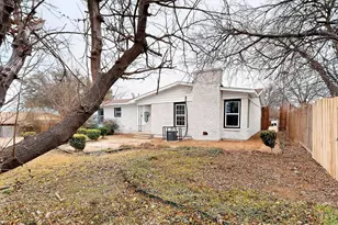 1816 Ellington Dr, Fort Worth, TX 76112 - Photo 37