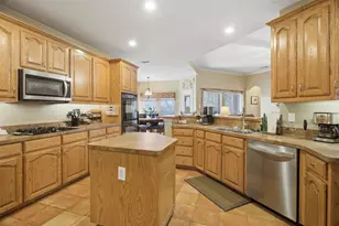 300 Canadian Trail, Mansfield, TX 76063 - Photo 13