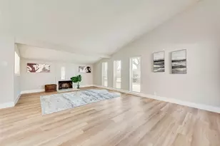 3422 Knoll Point Dr, Garland, TX 75043 - Photo 3