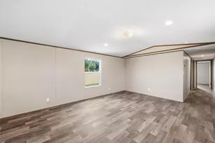 618 E 6th St, Blum, TX 76627 - Photo 5